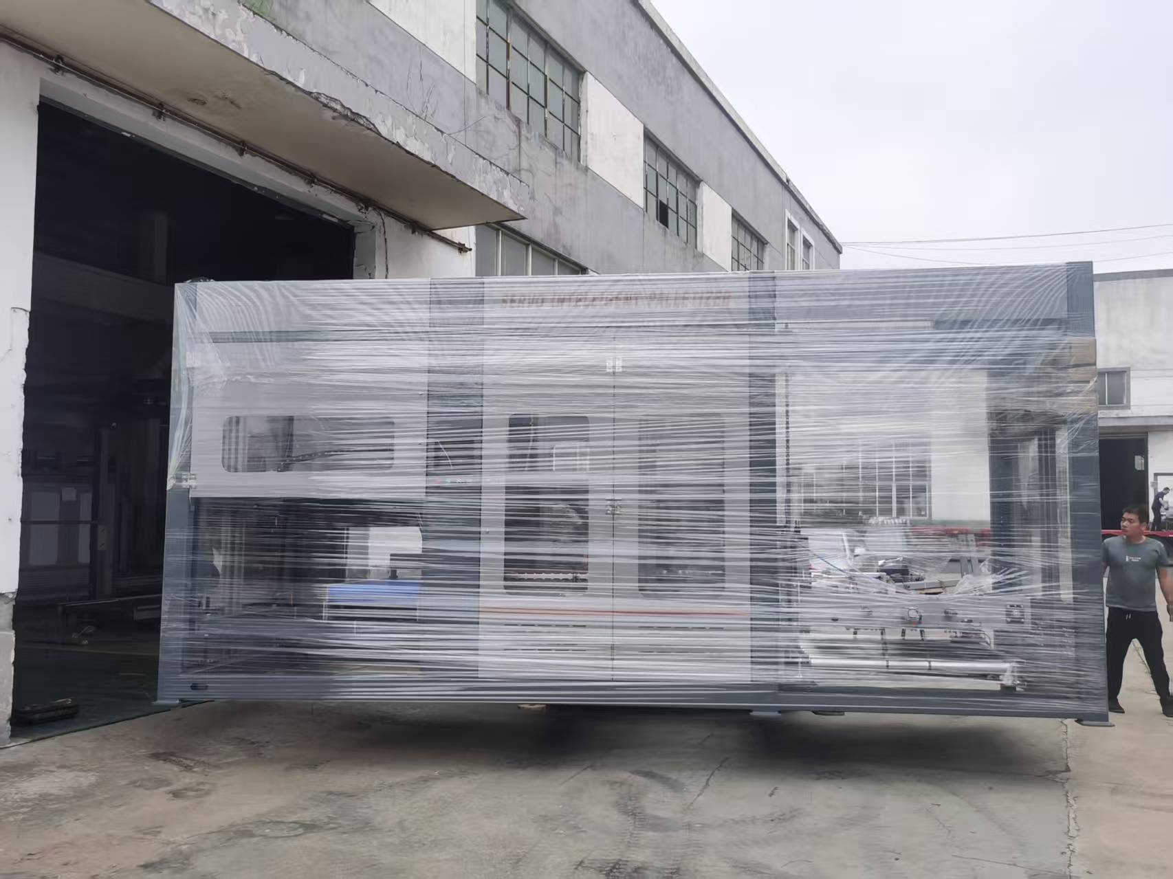 客户的信任是我们前进的动力——码垛机发货